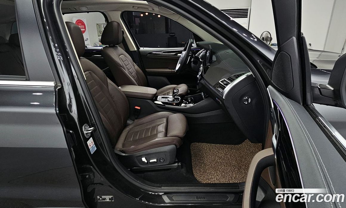 BMW X3 xDrive i20