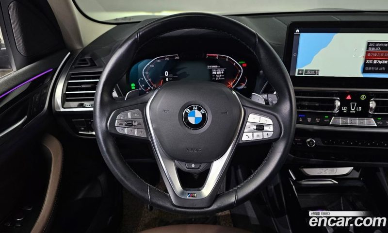 BMW X3 xDrive i20