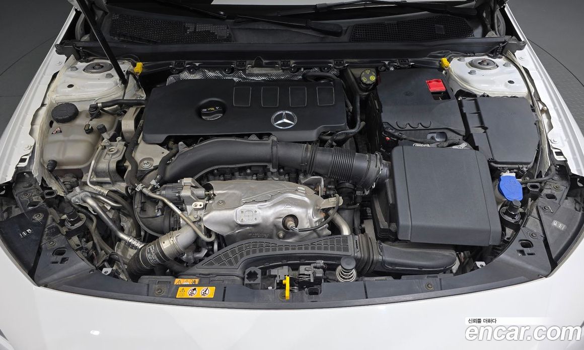 Mercedes Benz CLA-Class CLA250 4MATIC