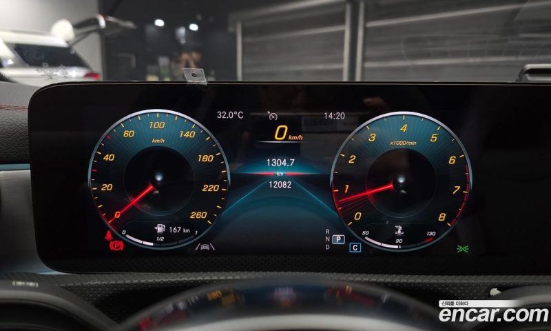 Mercedes Benz CLA-Class CLA250 4MATIC
