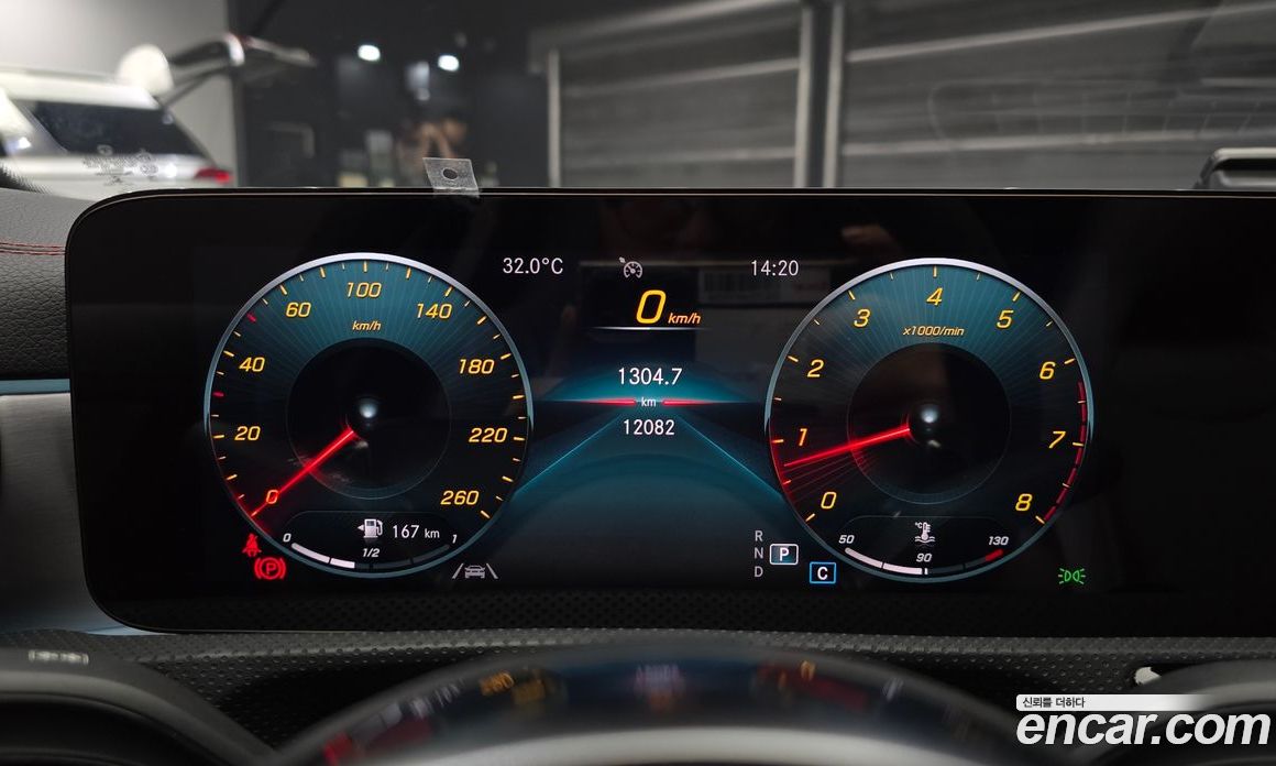 Mercedes Benz CLA-Class CLA250 4MATIC