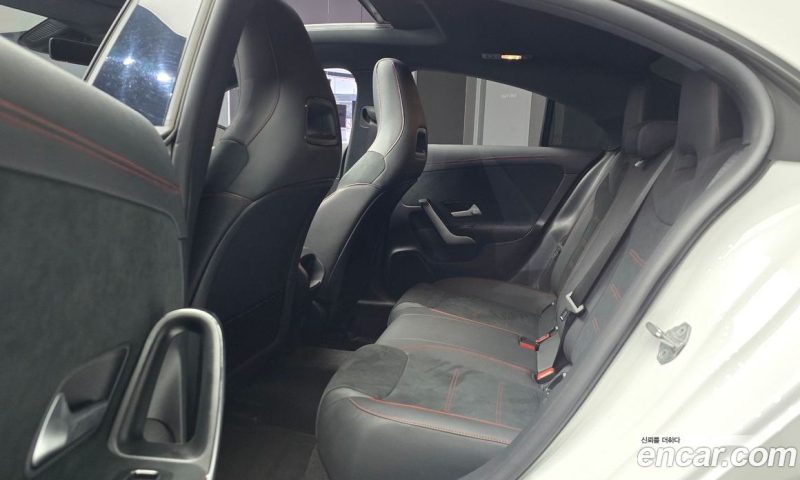 Mercedes Benz CLA-Class CLA250 4MATIC