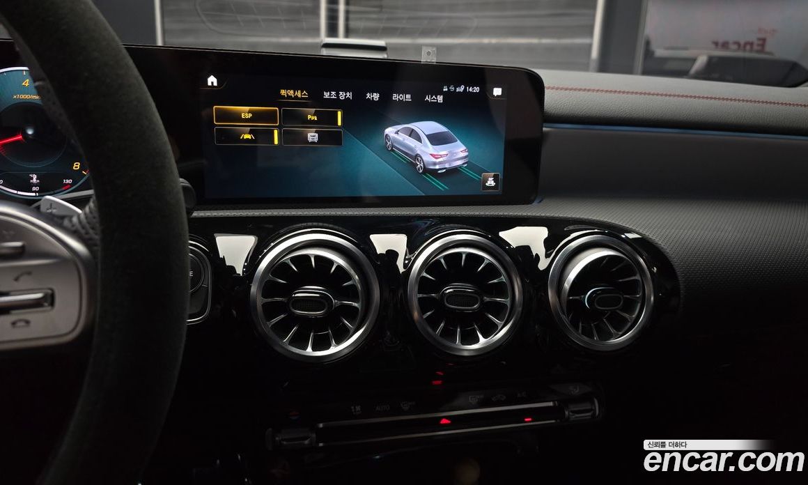 Mercedes Benz CLA-Class CLA250 4MATIC