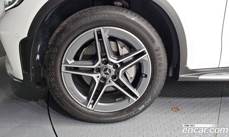 Mercedes Benz GLC-Class GLC220 D 4MATIC Coupe