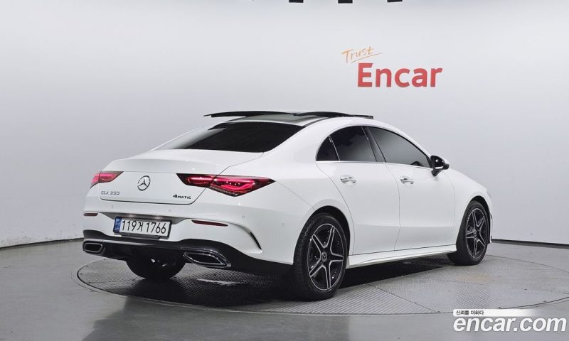 Mercedes Benz CLA-Class CLA250 4MATIC