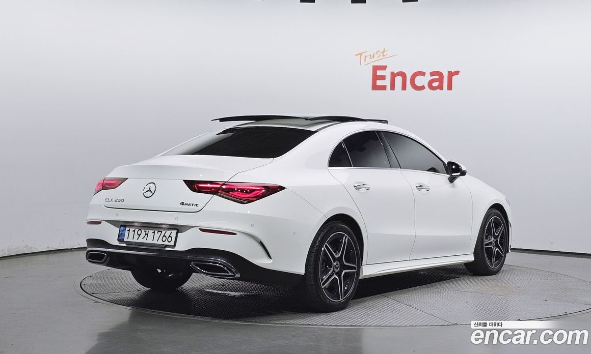 Mercedes Benz CLA-Class CLA250 4MATIC