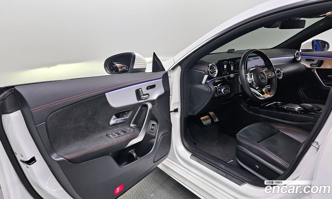 Mercedes Benz CLA-Class CLA250 4MATIC