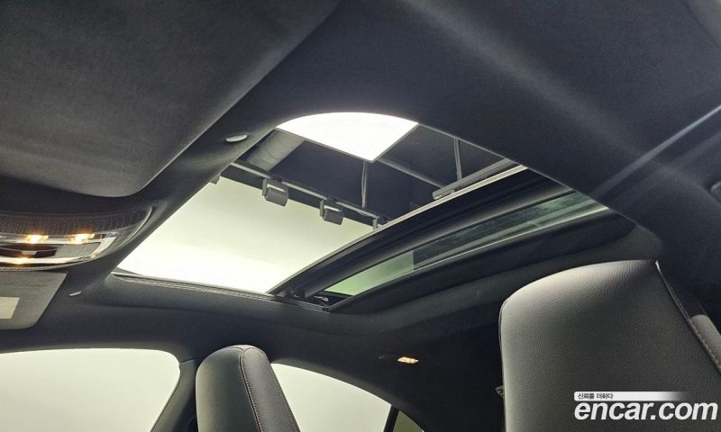 Mercedes Benz CLA-Class CLA250 4MATIC