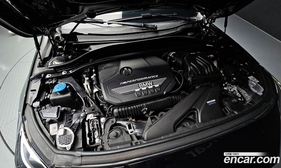 BMW 2-Series M235i xDrive
