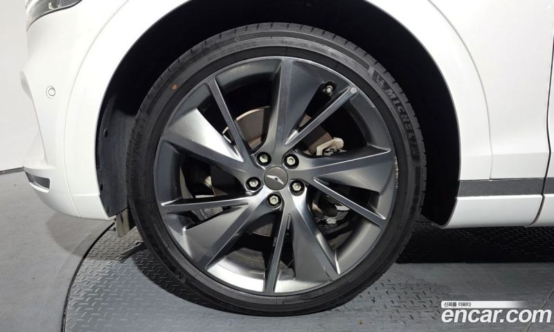 Genesis GV70 2.5T Gasoline AWD