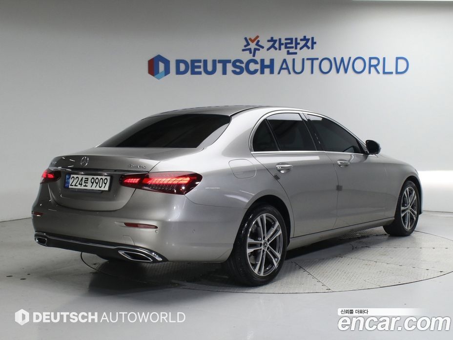 Mercedes Benz E-Class E350 4MATIC Avantgarde