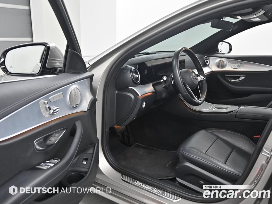 Mercedes Benz E-Class E350 4MATIC Avantgarde