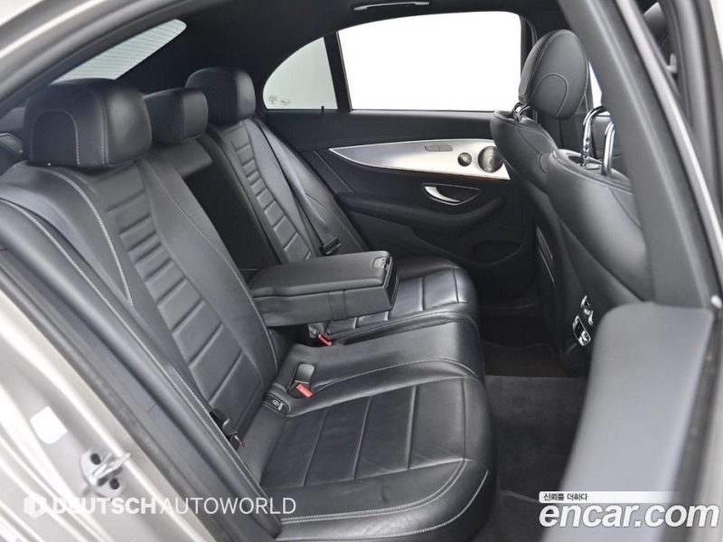 Mercedes Benz E-Class E350 4MATIC Avantgarde