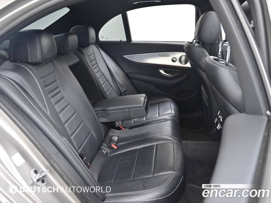 Mercedes Benz E-Class E350 4MATIC Avantgarde