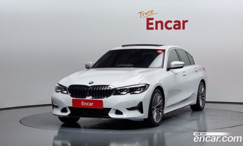 BMW 3-Series i320 Luxury