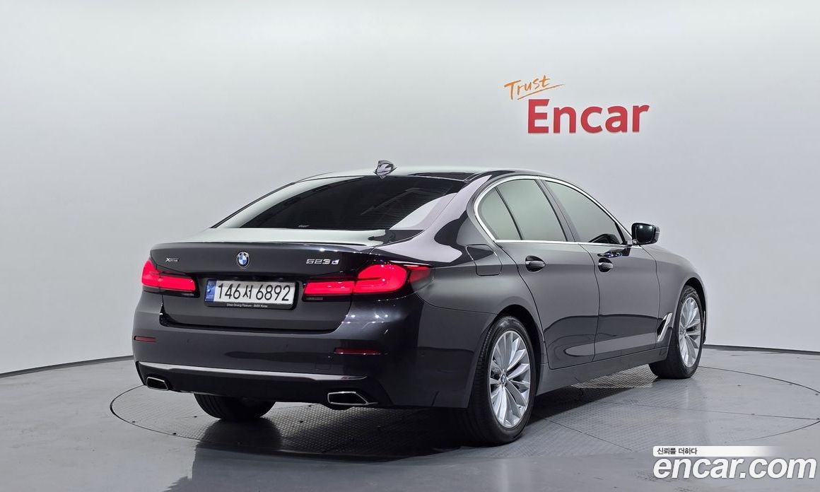 BMW 5-Series 523D xDrive Luxury