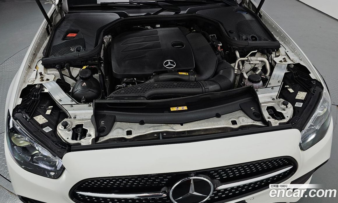 Mercedes Benz E-Class E350 4MATIC AMG Line