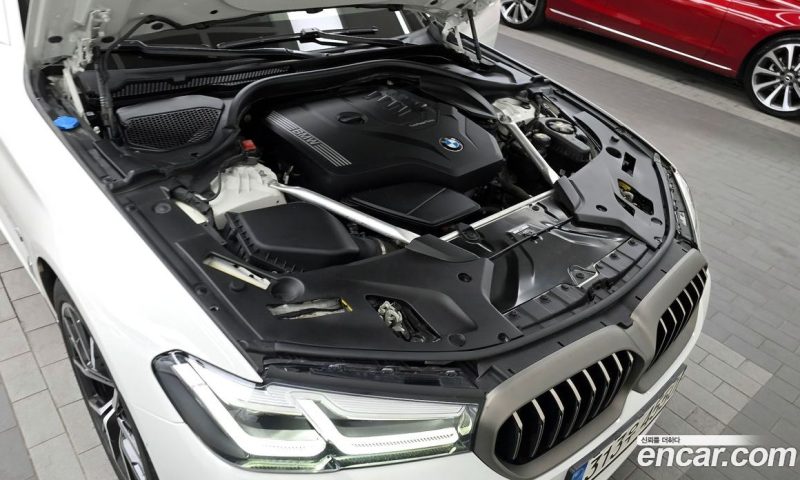 BMW 5-Series i530 M Sport Package
