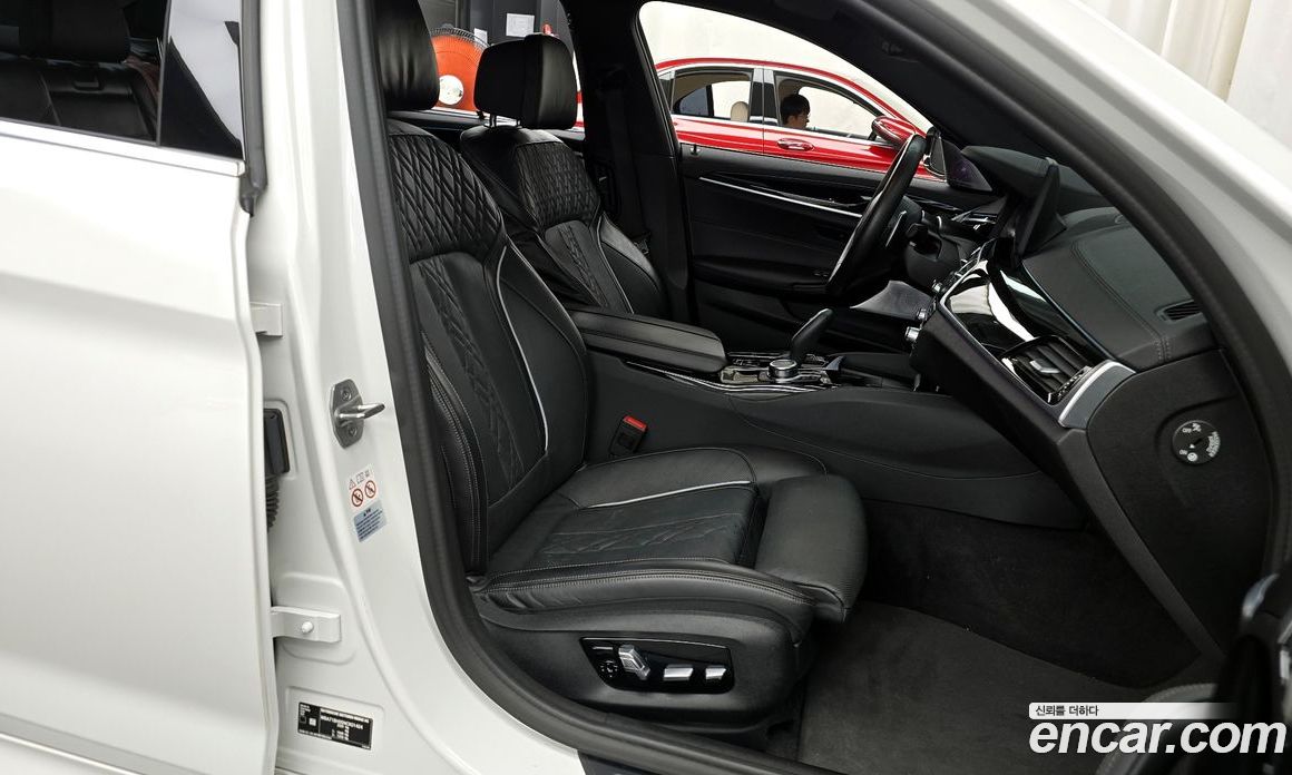 BMW 5-Series i530 M Sport Package