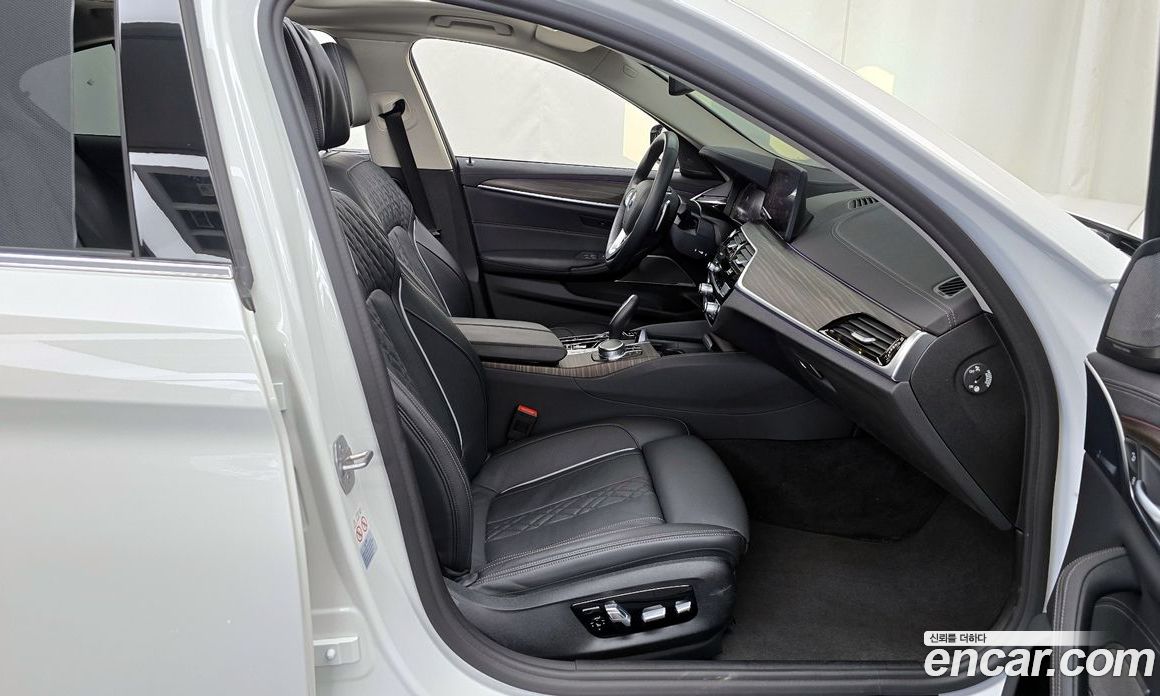 BMW 5-Series i530 Luxury