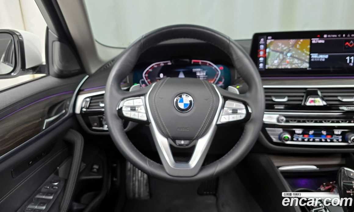 BMW 5-Series i530 Luxury