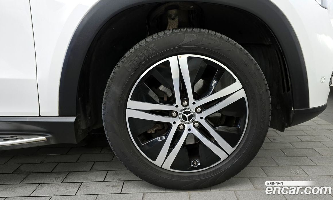 Mercedes Benz GLE-Class GLE300d 4MATIC
