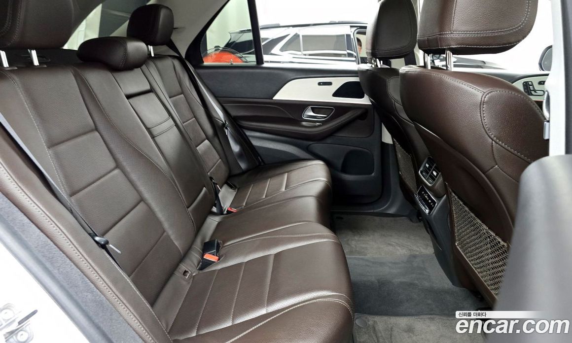 Mercedes Benz GLE-Class GLE300d 4MATIC
