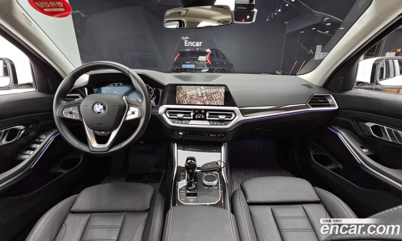 BMW 3-Series i320 Luxury