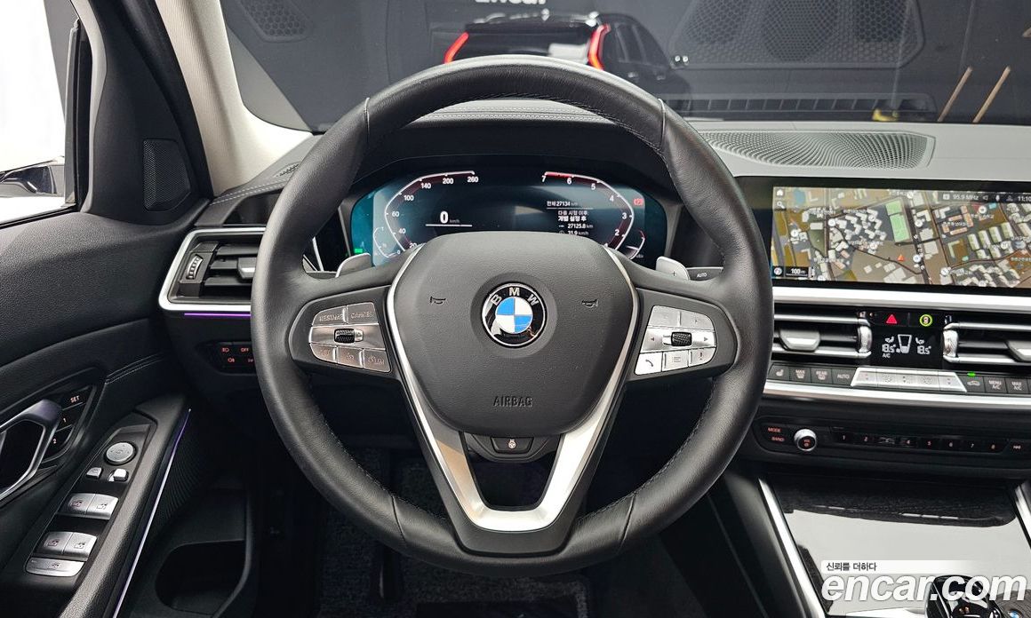 BMW 3-Series i320 Luxury
