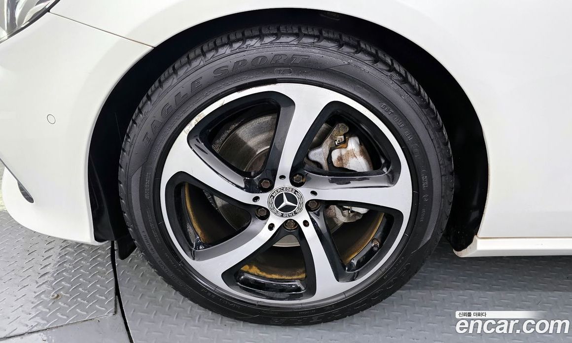 Mercedes Benz E-Class E250 Avantgarde