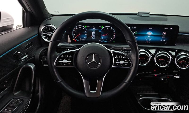 Mercedes Benz A-Class A220 Sedan