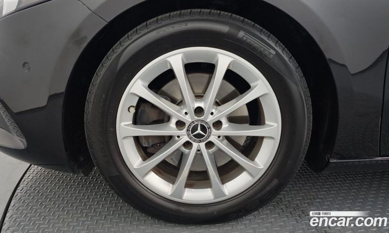 Mercedes Benz A-Class A220 Hatchback