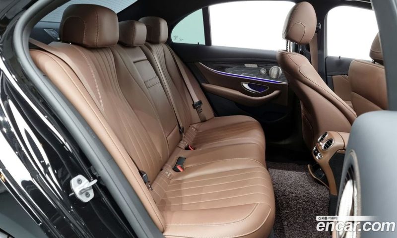 Mercedes Benz E-Class E450 4MATIC Exclusive