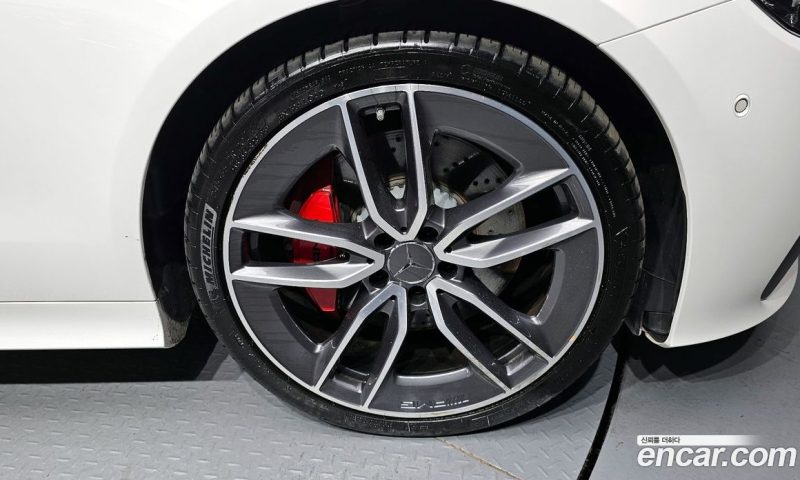 Mercedes Benz E-Class E53 AMG 4MATIC+ Coupe