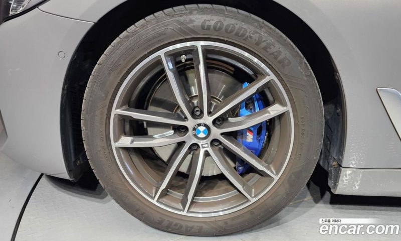 BMW 5-Series i520 M Sport