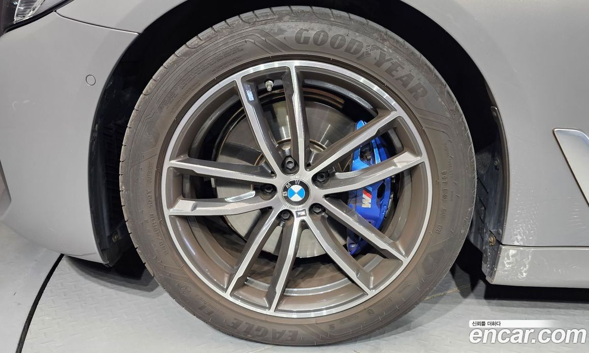 BMW 5-Series i520 M Sport