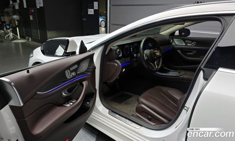 Mercedes Benz CLS-Class CLS450 4MATIC AMG Line