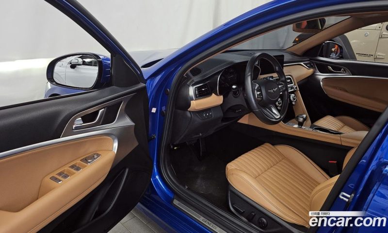 Genesis G70 Gasoline 2.0T 4WD