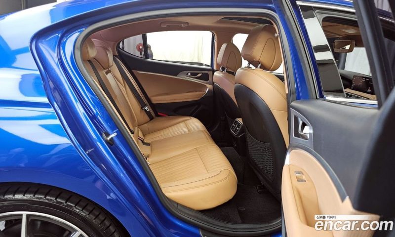 Genesis G70 Gasoline 2.0T 4WD