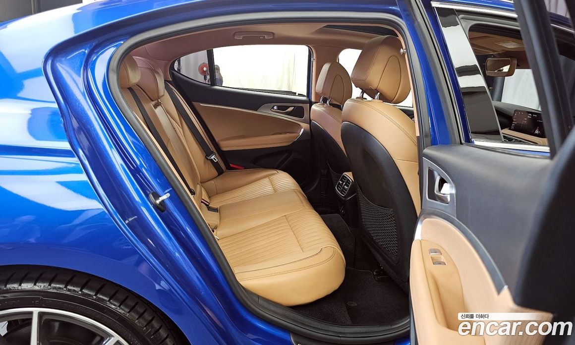 Genesis G70 Gasoline 2.0T 4WD