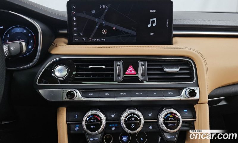 Genesis G70 Gasoline 2.0T 4WD