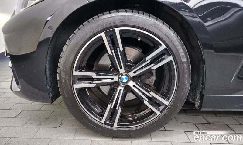 BMW 4-Series i420 M Sport Coupe