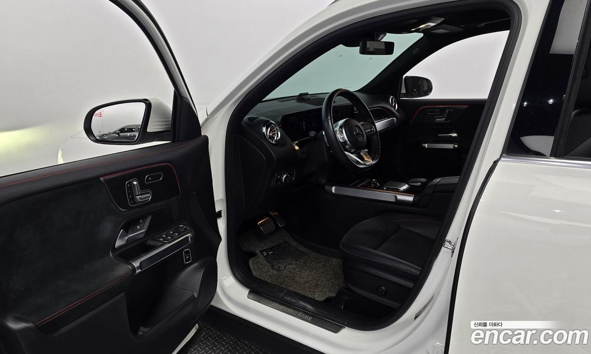 Mercedes Benz GLB-Class GLB250 4MATIC