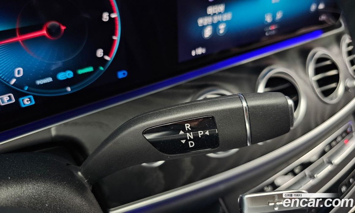 Mercedes Benz E-Class E220d 4MATIC AMG Line