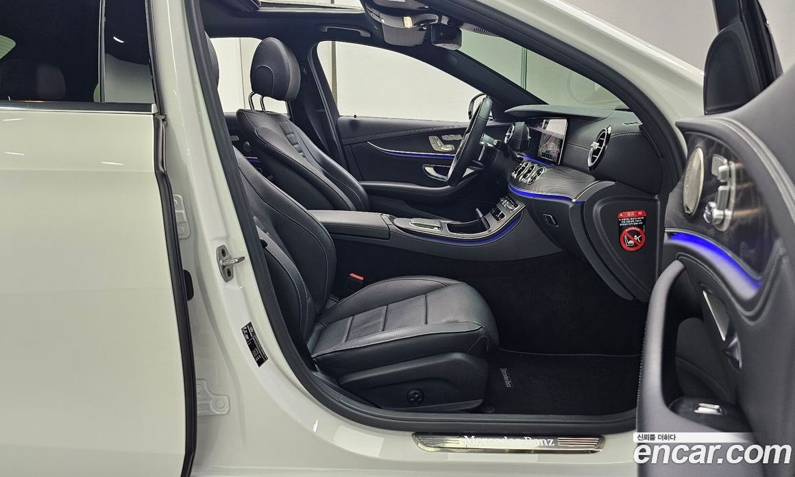 Mercedes Benz E-Class E220d 4MATIC AMG Line