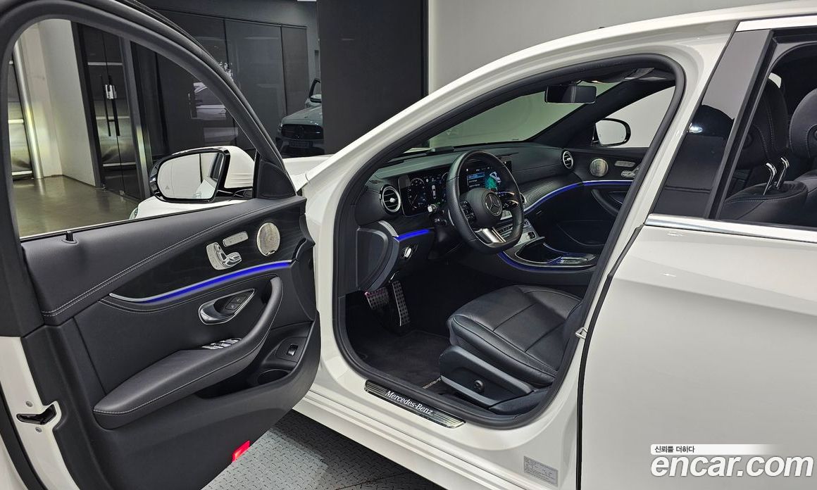 Mercedes Benz E-Class E220d 4MATIC AMG Line