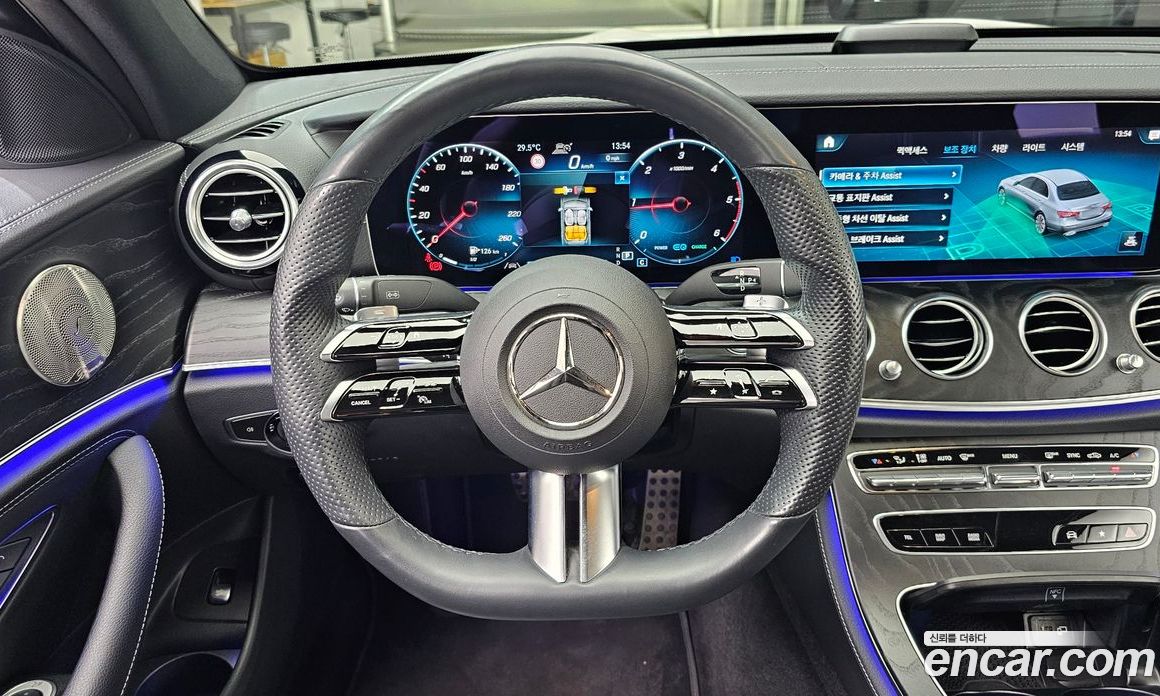 Mercedes Benz E-Class E220d 4MATIC AMG Line