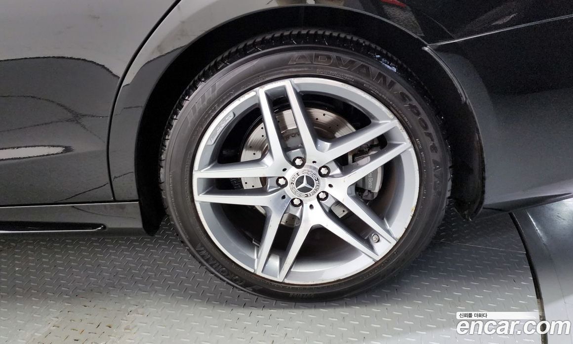 Mercedes Benz S-Class S350 D 4MATIC AMG Line