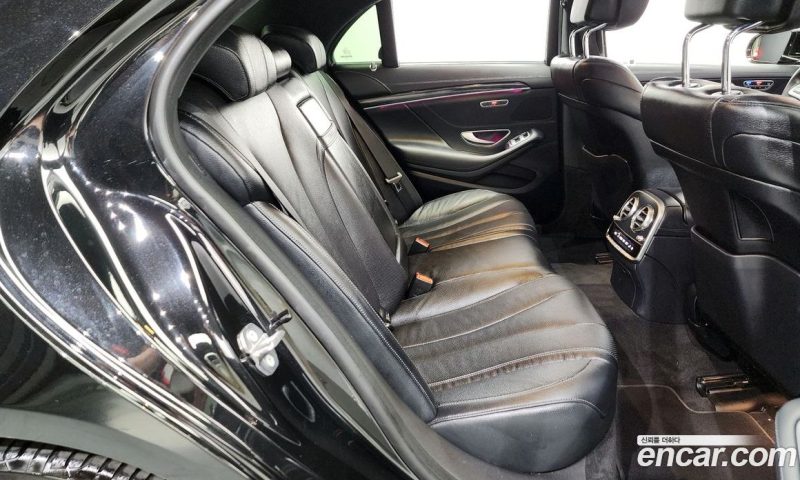 Mercedes Benz S-Class S350 D 4MATIC AMG Line