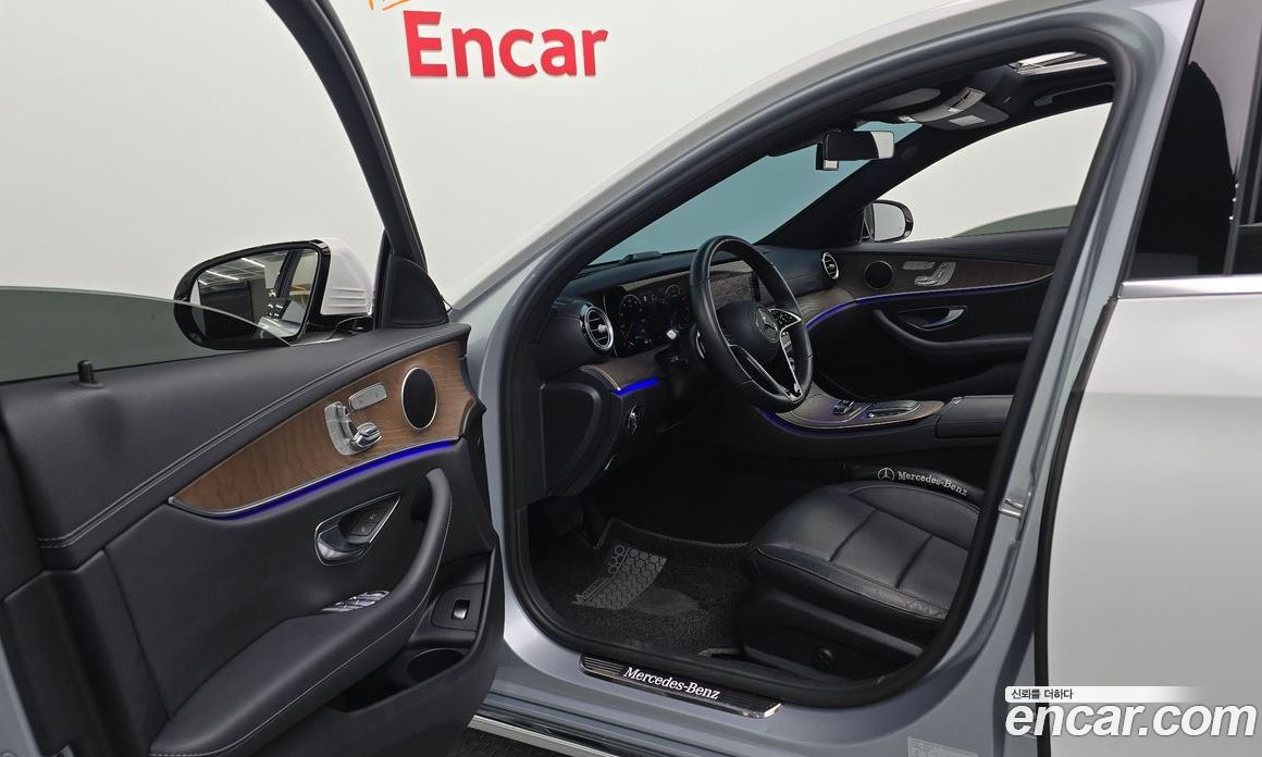 Mercedes Benz E-Class E250 Exclusive